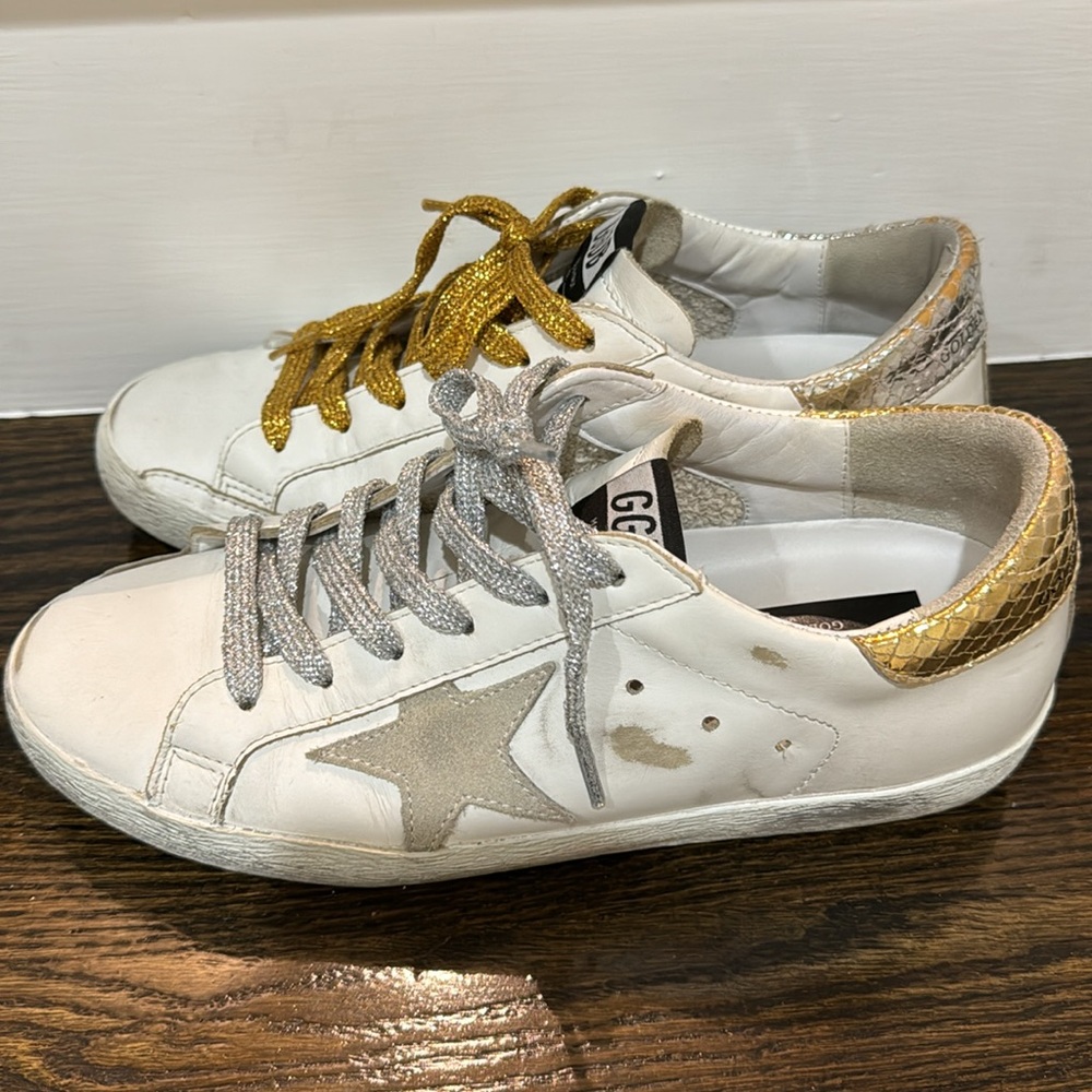 Golden Goose Super Star Sneakers